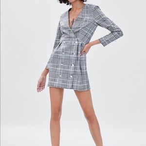 NWT Zara Black & White Plaid Wrap Dress Size M